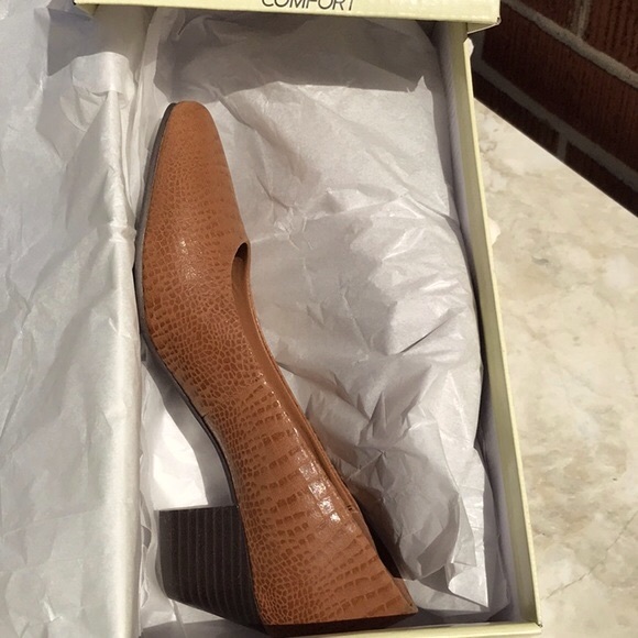 NIB Kim Rogers Ultra Comfort Style Iona Pump - Picture 13 of 13